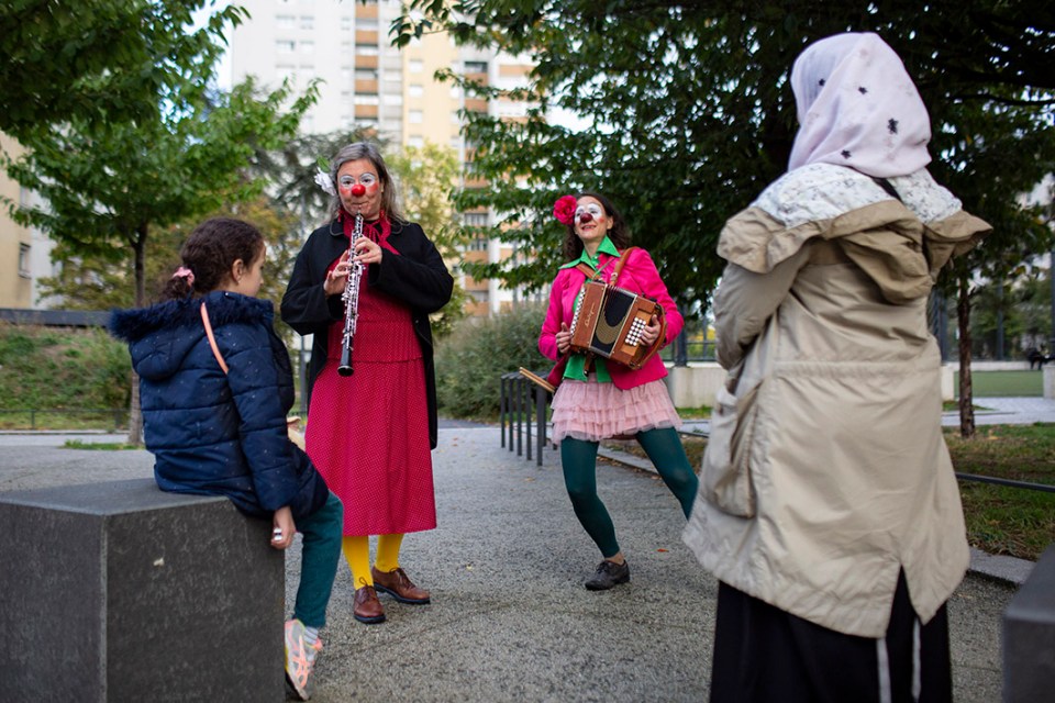 musique et déambulation clownesque