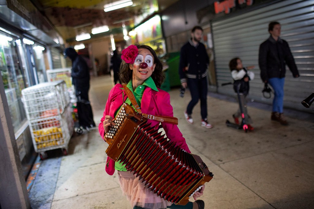 déambulation clown et musique