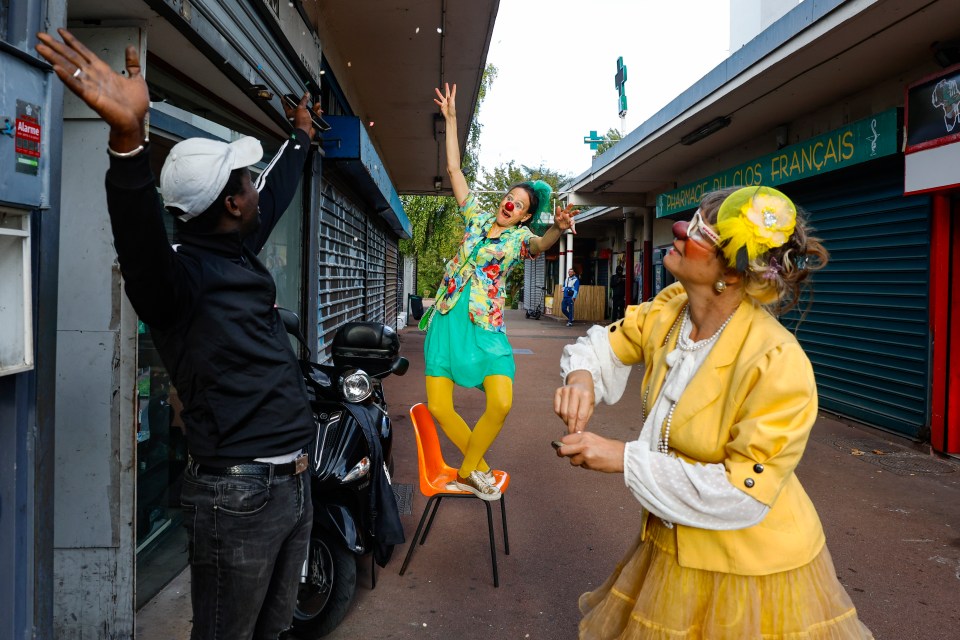 Les Clowns Messagères